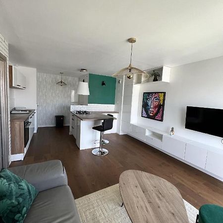 Appartement Accueillant, Tres Bien Situe Нант Экстерьер фото